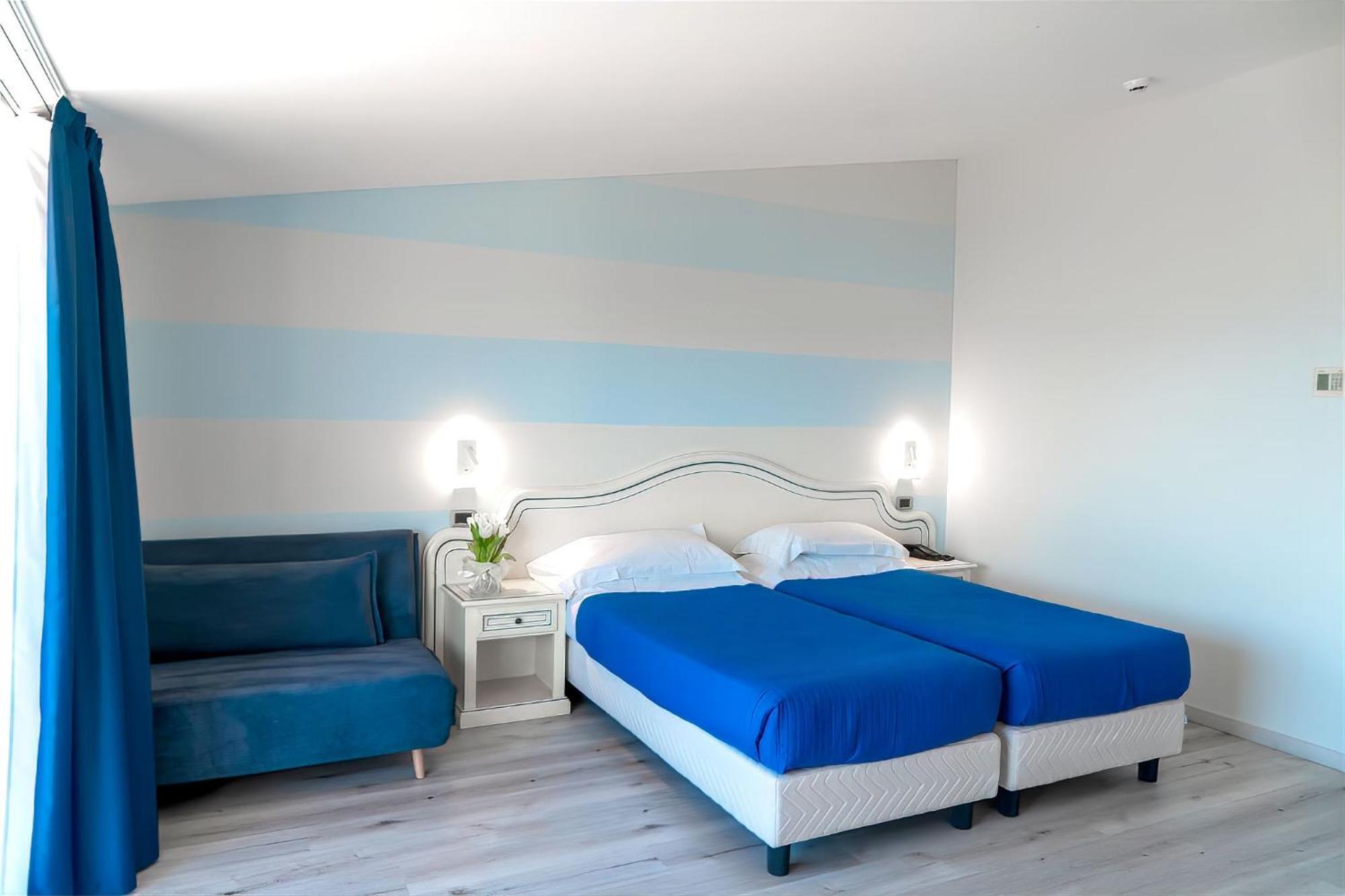 Ahg Riva Del Sole Hotel - Adults Only Moniga del Garda Экстерьер фото