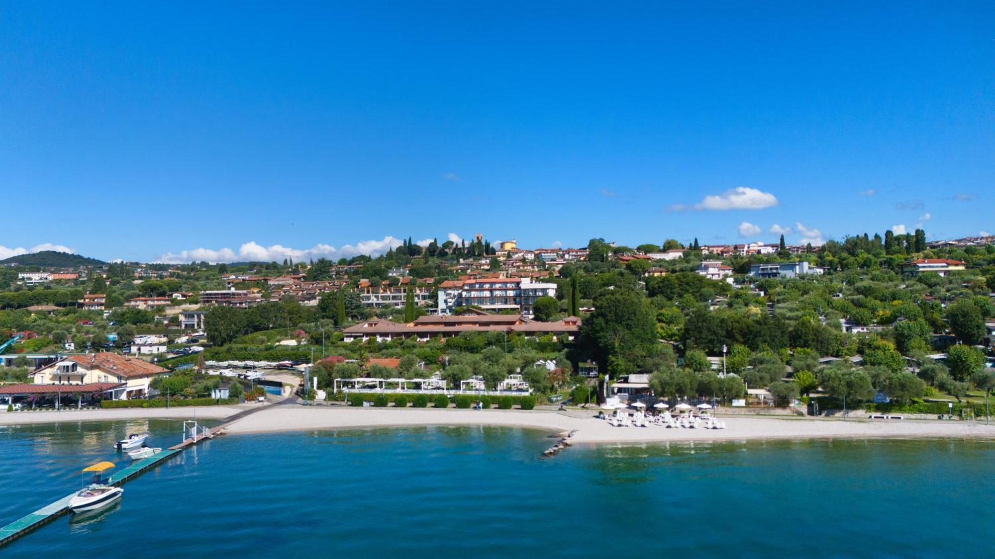 Ahg Riva Del Sole Hotel - Adults Only Moniga del Garda Экстерьер фото