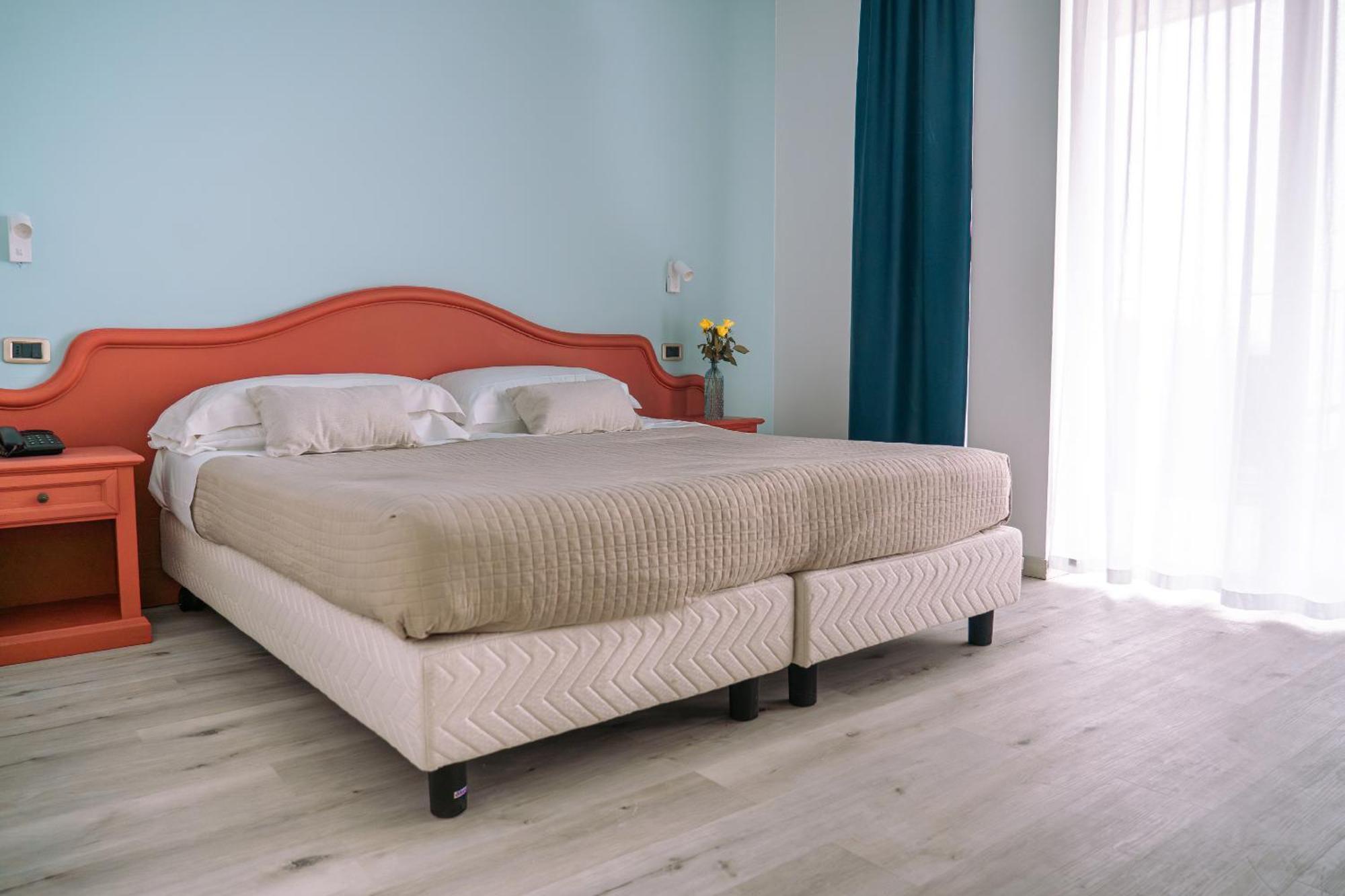 Ahg Riva Del Sole Hotel - Adults Only Moniga del Garda Экстерьер фото