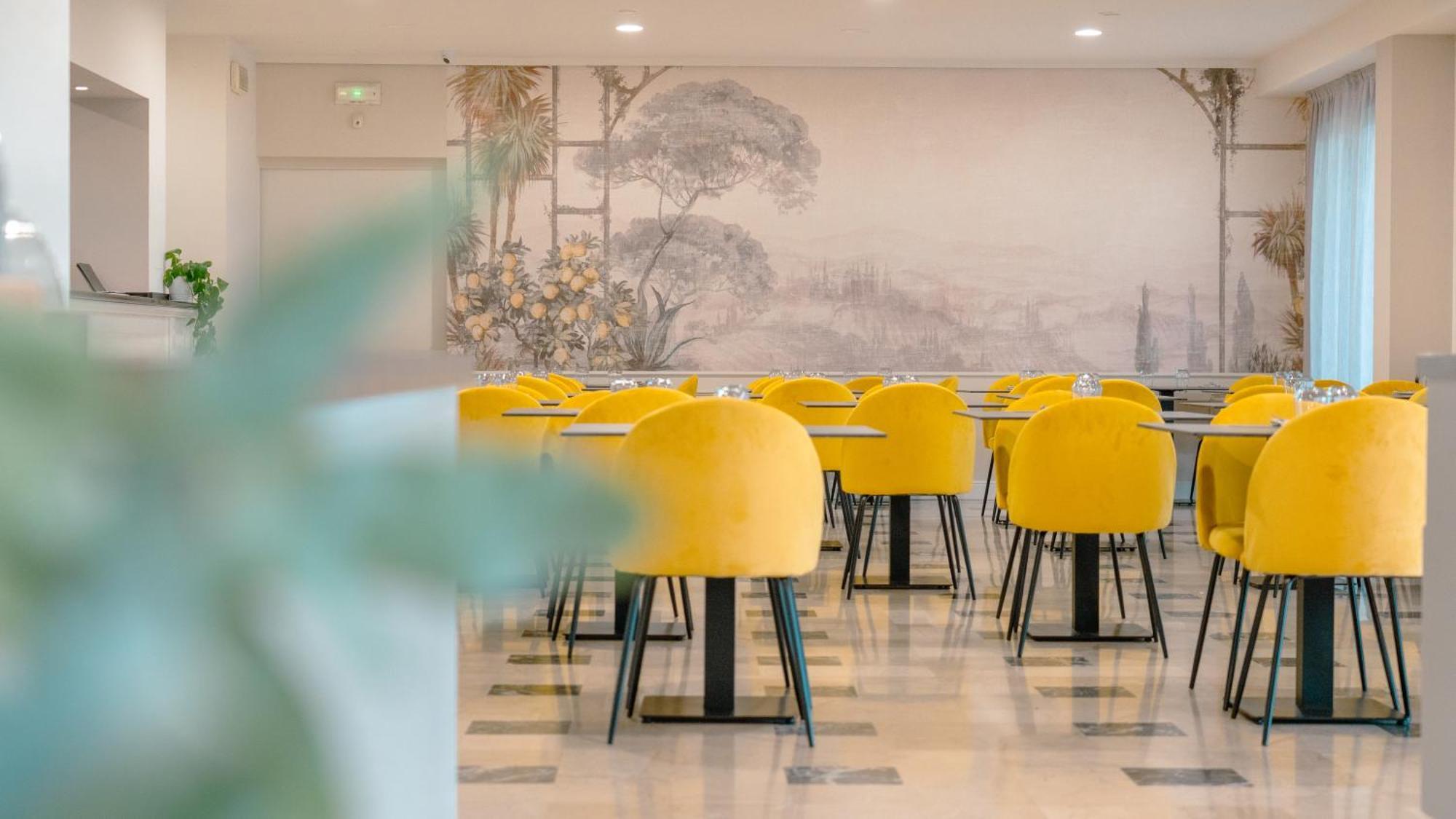 Ahg Riva Del Sole Hotel - Adults Only Moniga del Garda Экстерьер фото